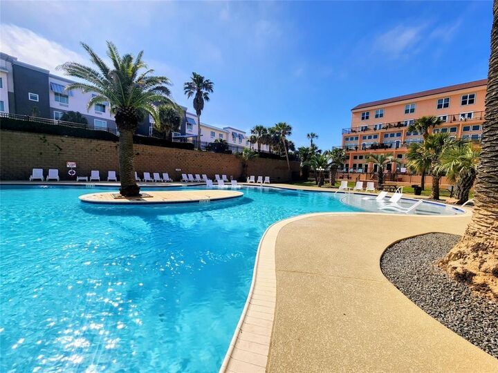 Property Photo: 9520 Seawall Boulevard 155 TX 77554