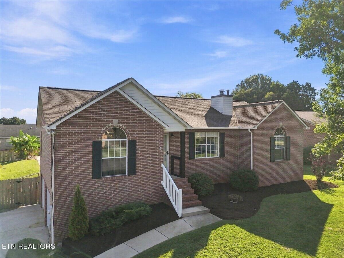 Property Photo: 306 Woodsboro Lane TN 37804