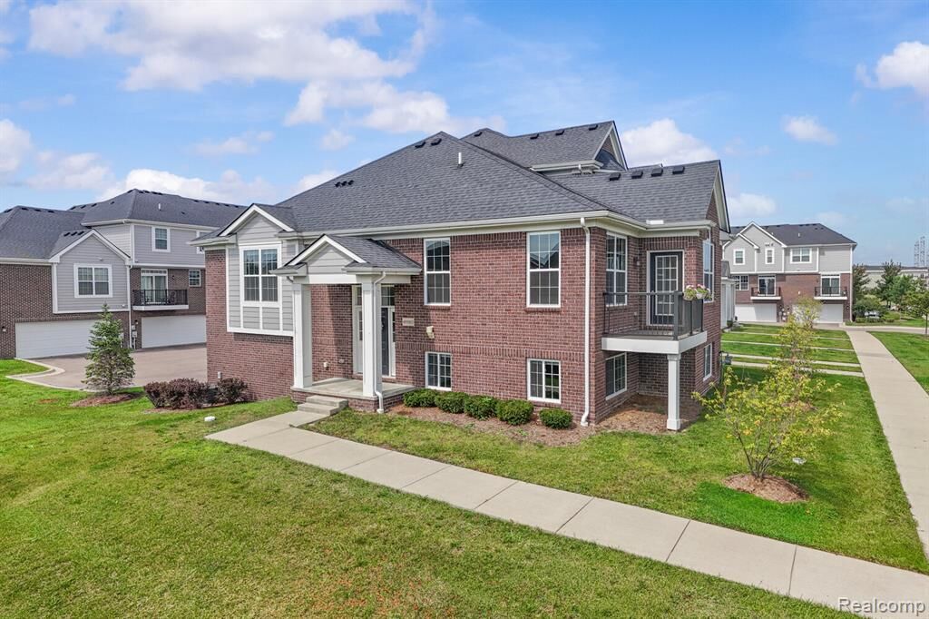 Property Photo:  49503 Lantern Way 42  MI 48188 2942 