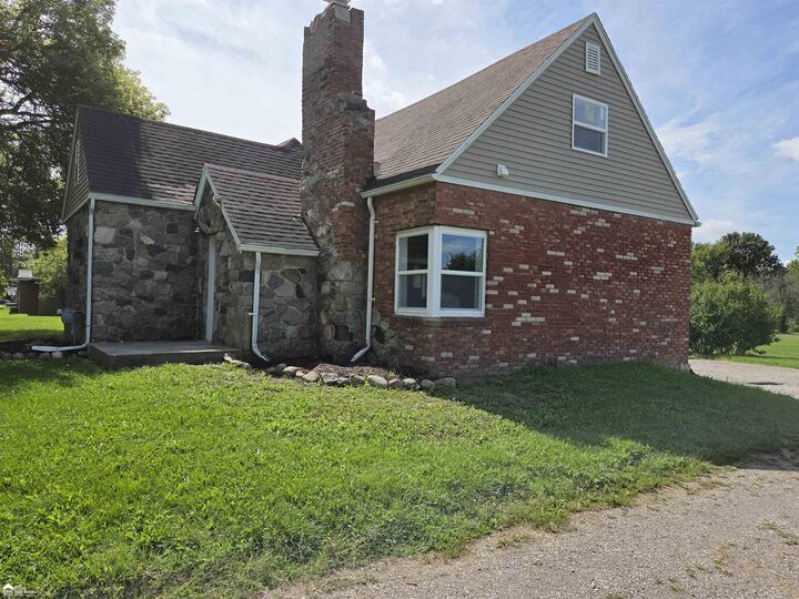 Property Photo:  1491 Iva Street  MI 48509 