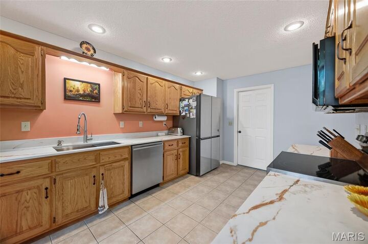 Property Photo: 800 Rosewood Drive MO 65536