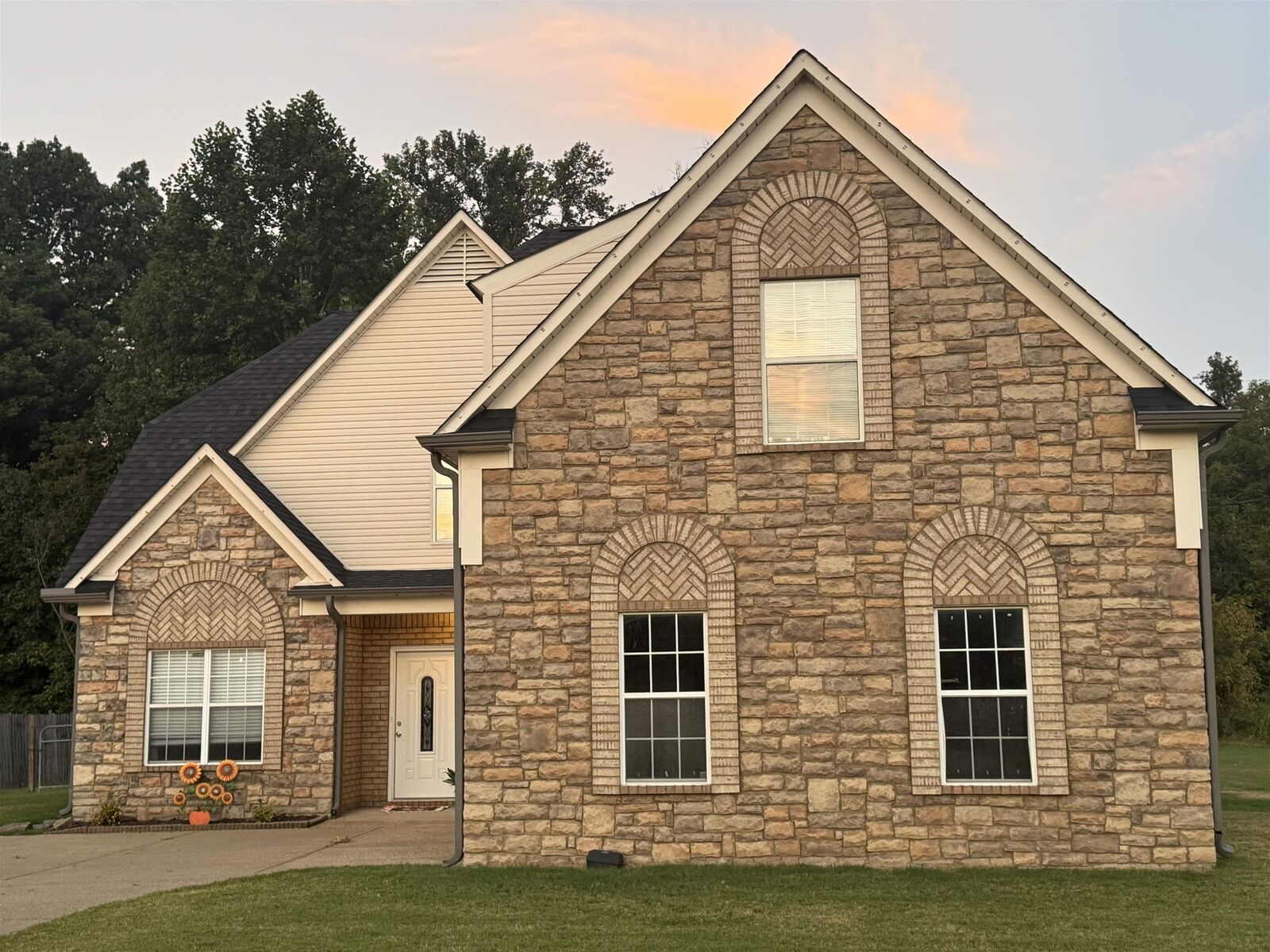 Property Photo:  240 Carrington Ave  TN 38011 