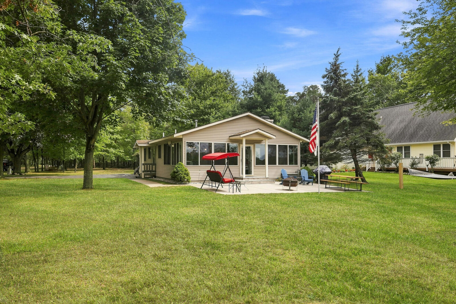 Property Photo:  10111 Peppermill Lane  MI 49346 
