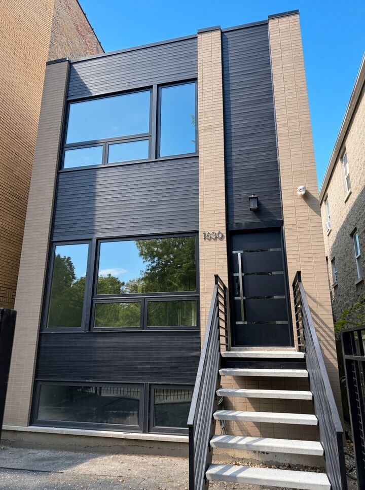 Property Photo: 1630 N Humboldt Boulevard IL 60647