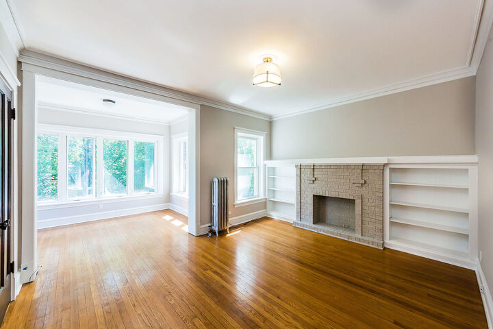 Property Photo:  4724 N Sacramento Avenue  IL 60625 