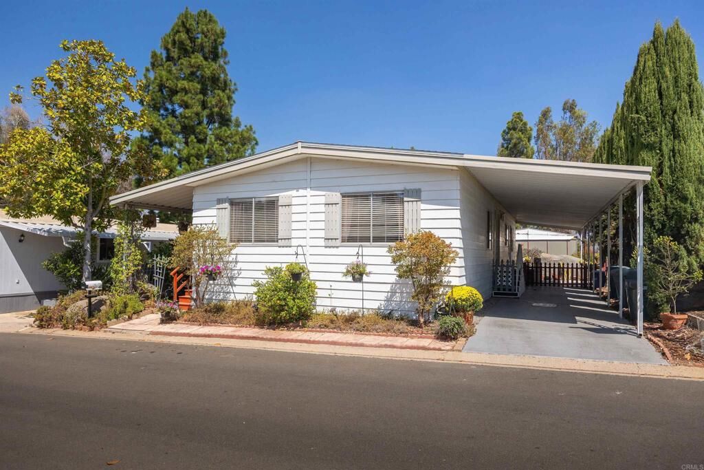 Property Photo:  1751 W Citracado Parkway 327  CA 92029 