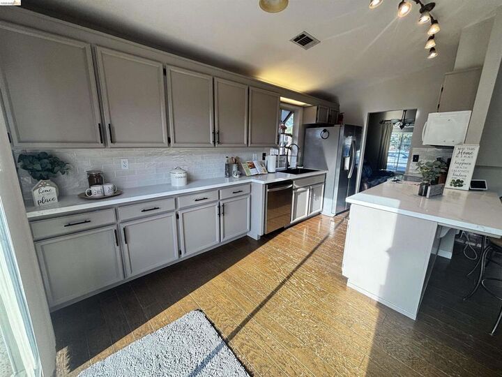 Property Photo:  4239 Sequoia Drive  CA 94561 