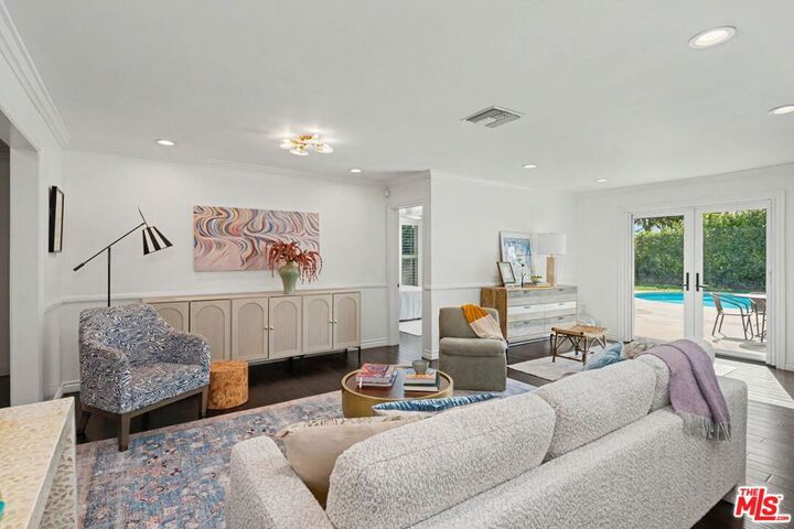 Property Photo:  975 Pepperhill Road  CA 91107 