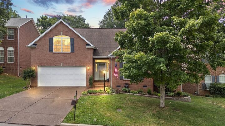 Property Photo:  704 Sherbrooke Ct  TN 37211 
