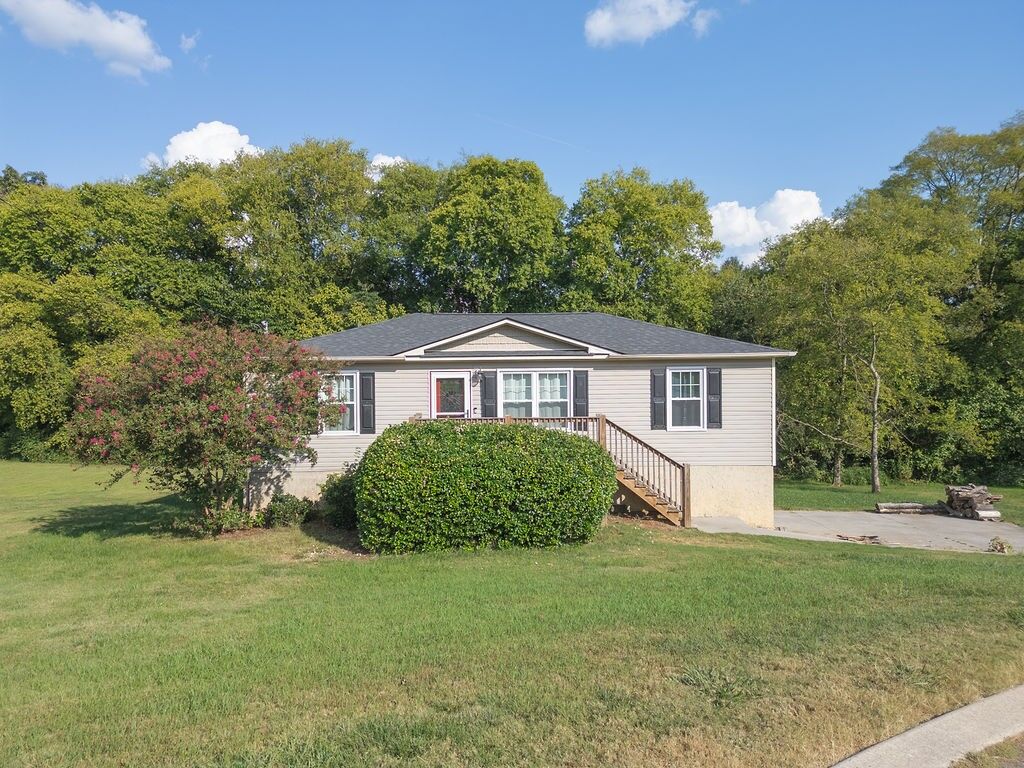 Property Photo: 139 Apple Valley Ct NE TN 37310