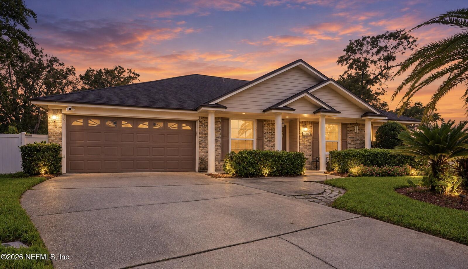 Property Photo: 12456 Red Mill Court FL 32224