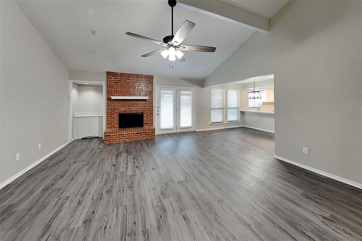 Property Photo: 6741 Ridgetop Road TX 76182