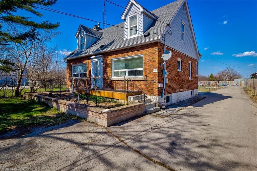 Property Photo:  243 8 Highway  ON L8G 1E2 