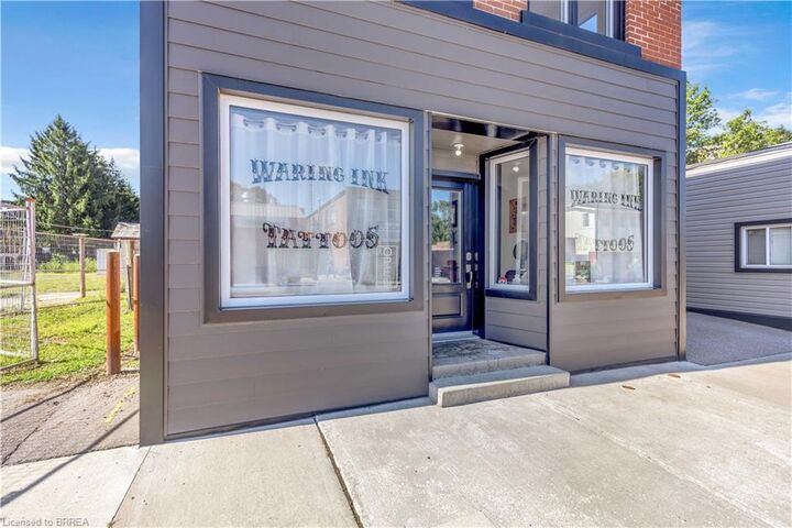 Property Photo:  136 King Street  ON N4B 1X8 