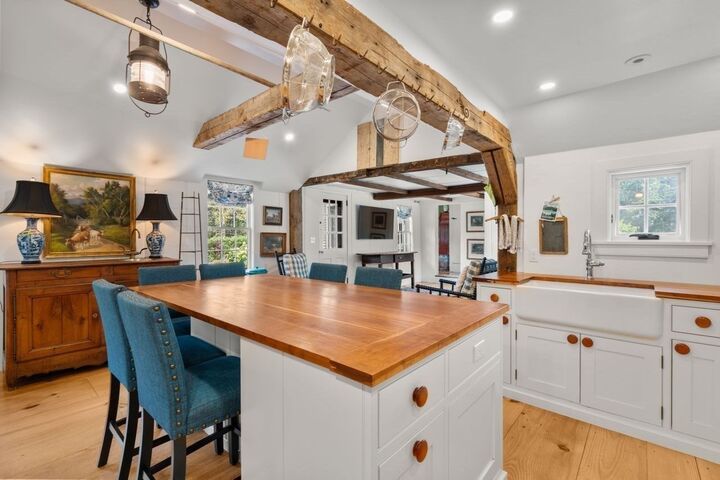Property Photo: 840 Main St MA 02061