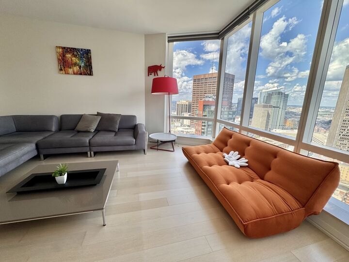 Property Photo: 1 Franklin St 3805 MA 02110
