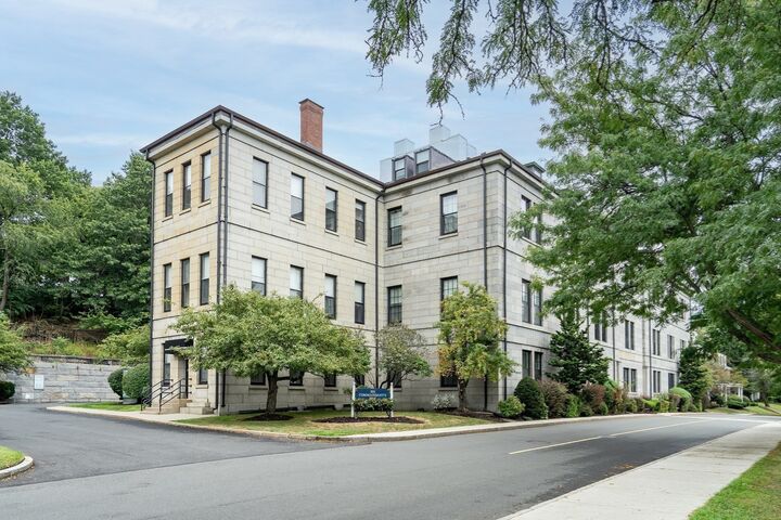 Property Photo:  100 Commandants Way 107  MA 02150 