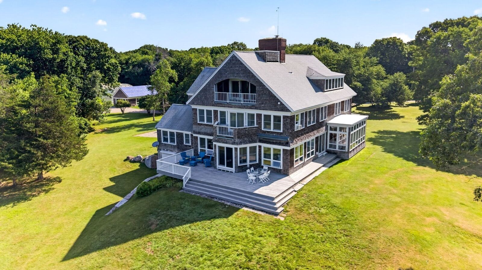 Property Photo:  1069 Horseneck Rd  MA 02790 