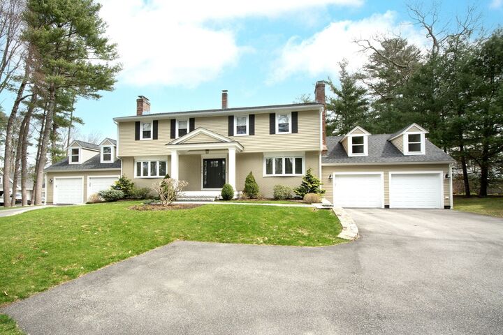 Property Photo: 476 King St 476 MA 02025