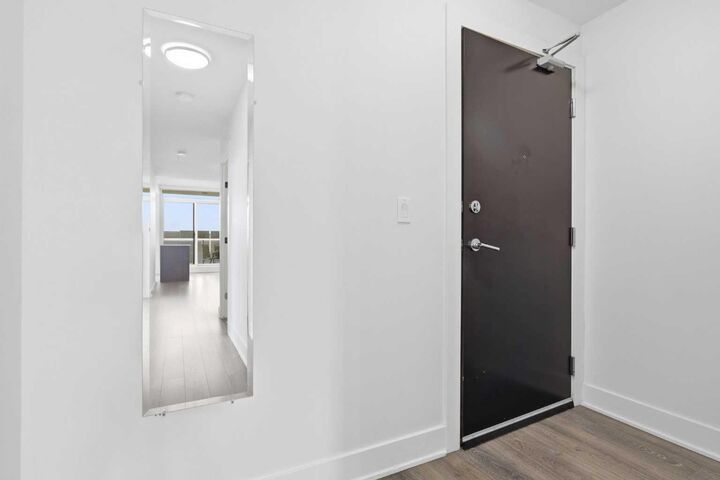 Property Photo:  550 Riverfront Avenue SE 1301  AB T2G 1C3 