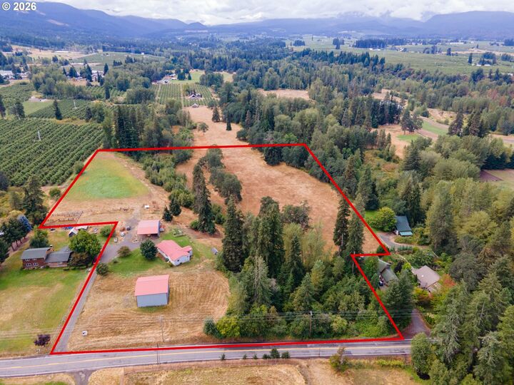 Property Photo:  4425 Woodworth Dr  OR 97041 