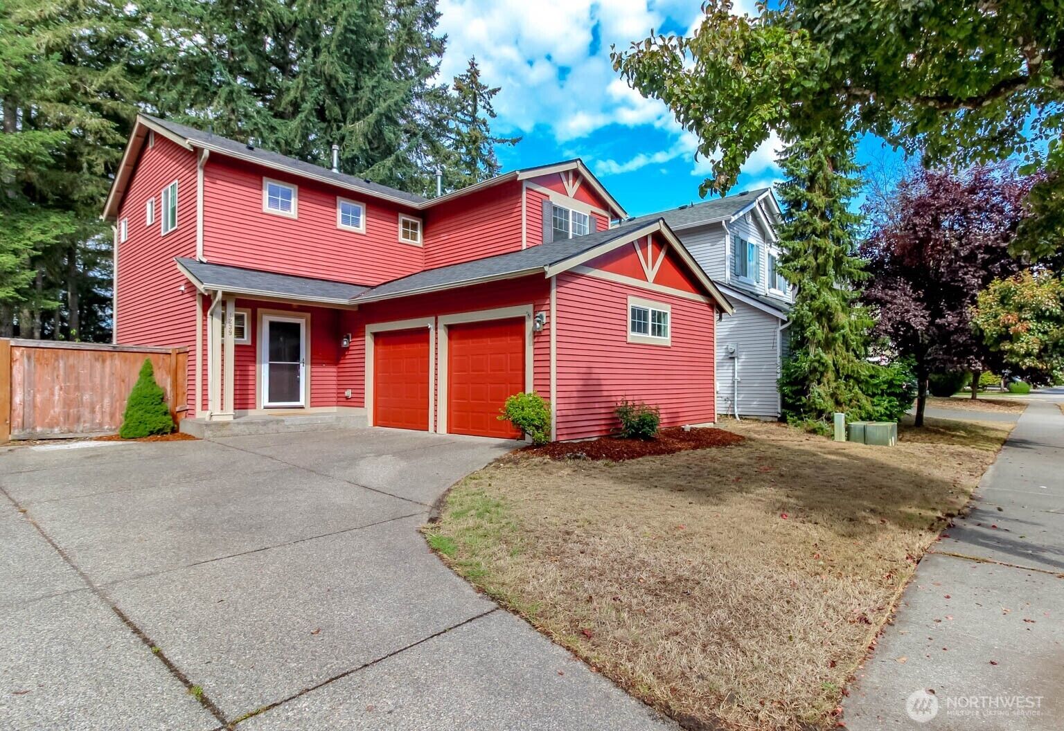 Property Photo:  1239  Evans Court  WA 98327 