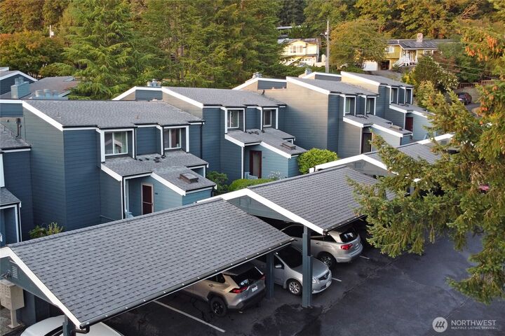 Property Photo:  17018 NE 80th Street C5  WA 98052 