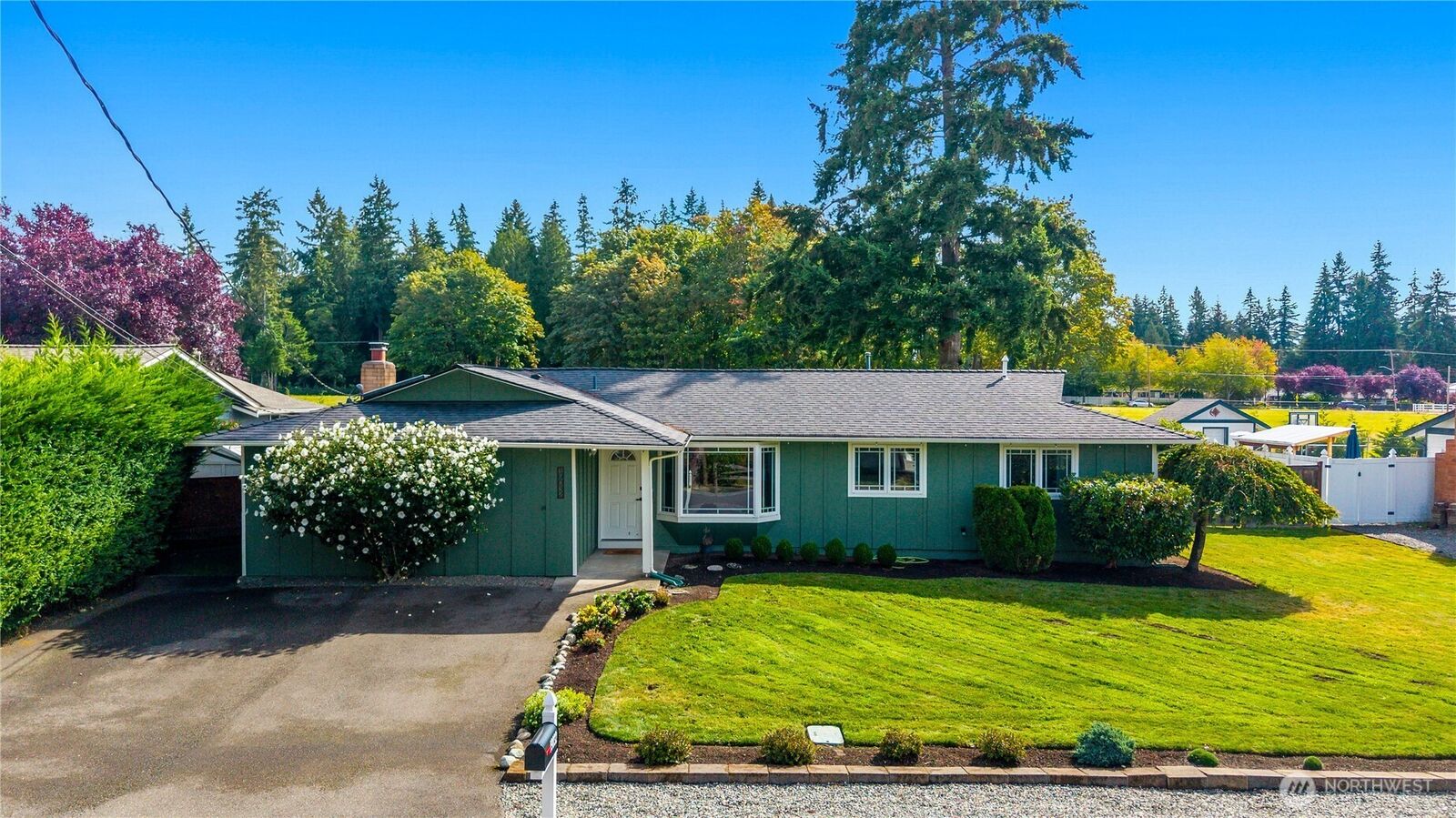 Property Photo:  19032  86th Avenue NE  WA 98011 