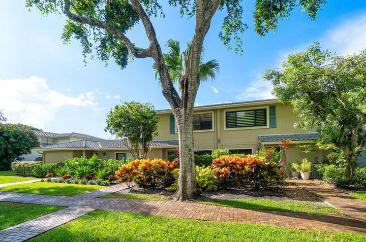 Property Photo:  29 Westgate Lane 29B  FL 33436 