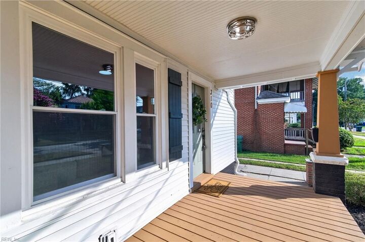 Property Photo:  310 S Main St  VA 23434 