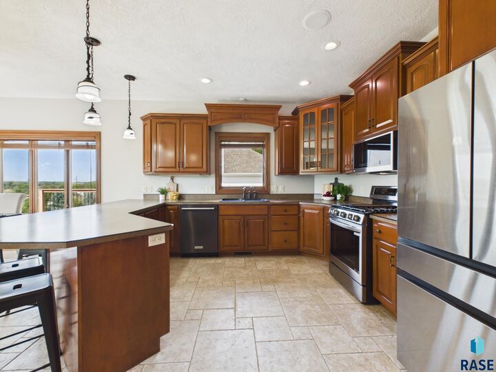 Property Photo:  509 S Horizon Cir  SD 57106 