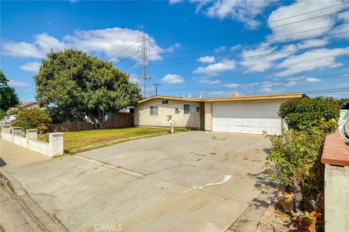Property Photo:  9591 Crestwood  CA 92804 