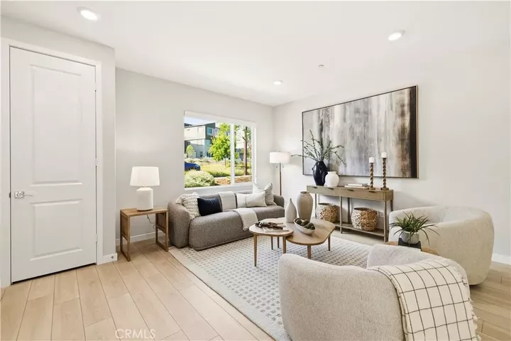 Property Photo:  27637 Ensemble  CA 91381 