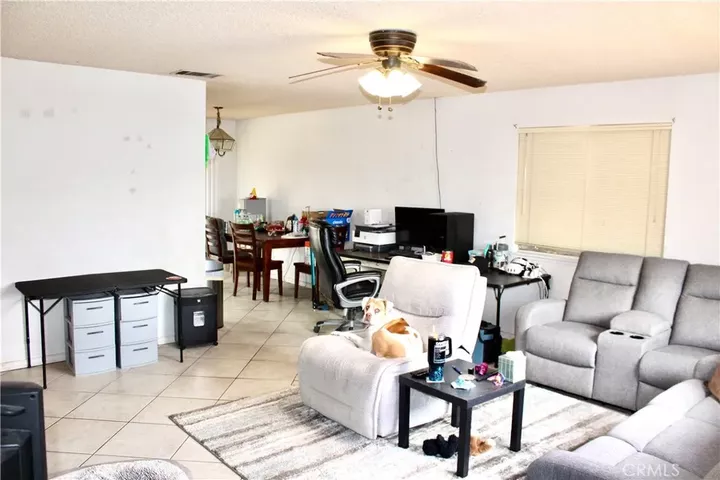 Property Photo:  951 Chateau Way  CA 92311 