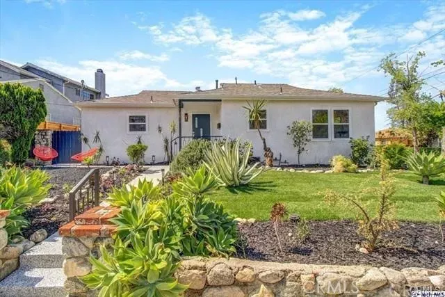 Property Photo:  10811 Floralita Avenue  CA 91040 