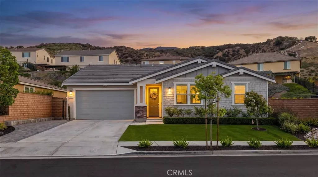Property Photo: 2770 Santa Fiora Drive CA 92882