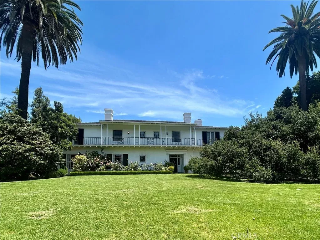 Property Photo:  760 Holladay  CA 91106 