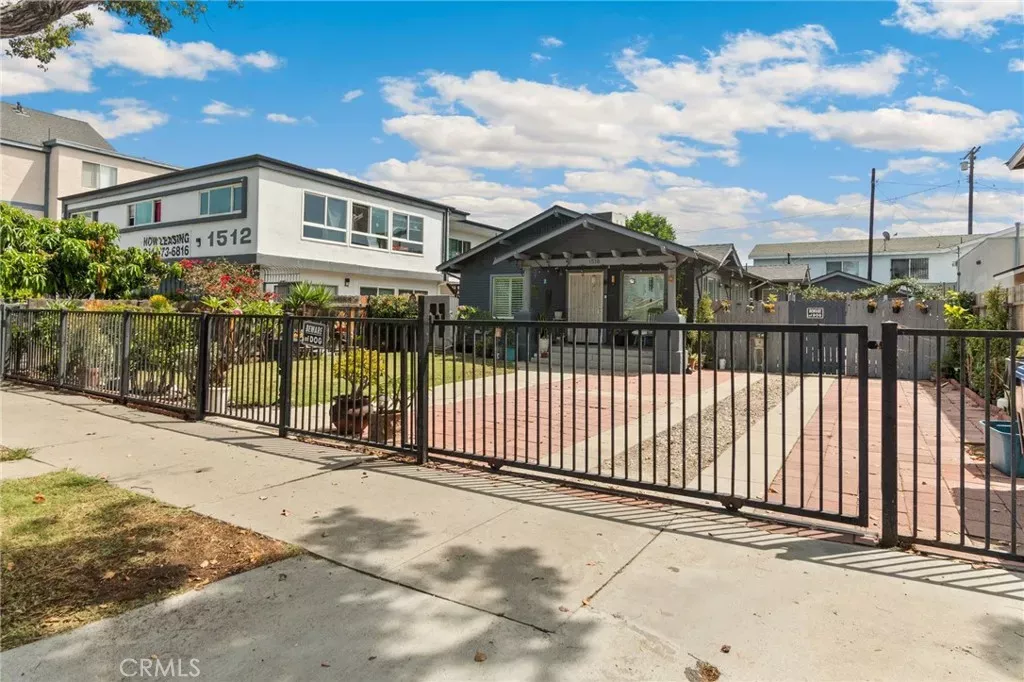 Property Photo: 1510 Sherman Place CA 90804