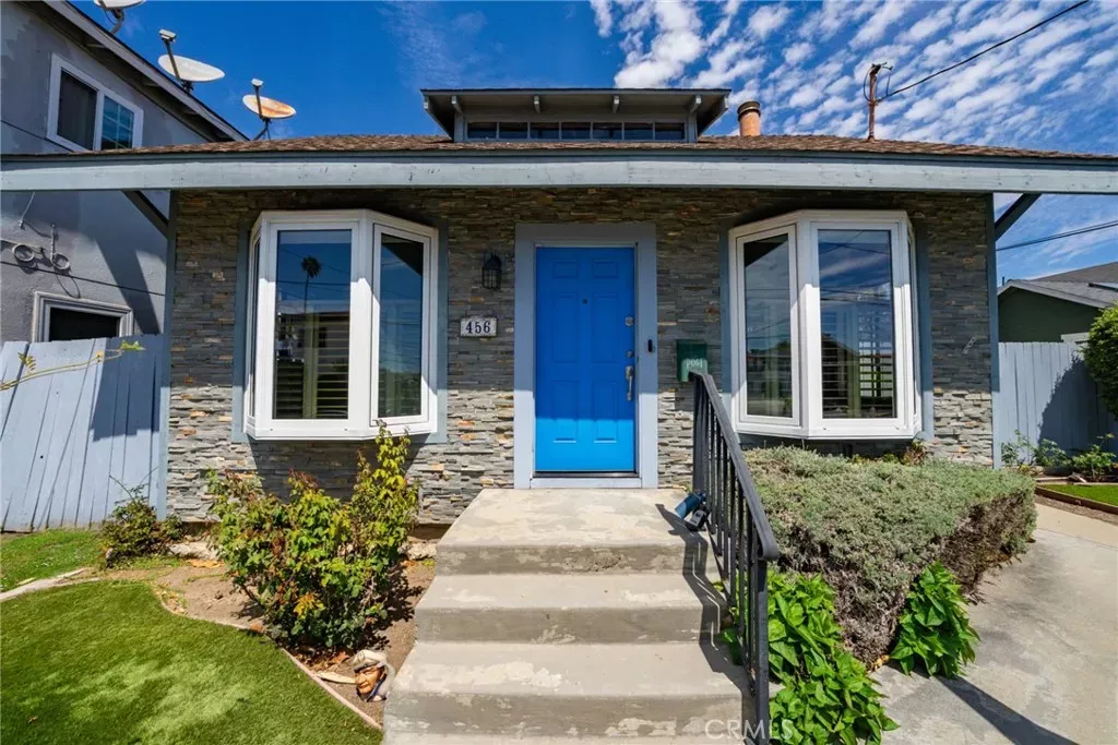 Property Photo:  456 W 40th  CA 90731 