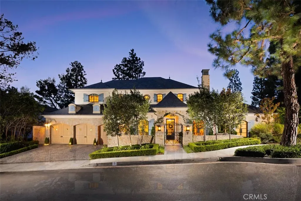 Property Photo:  7 Oakmont Lane  CA 92660 