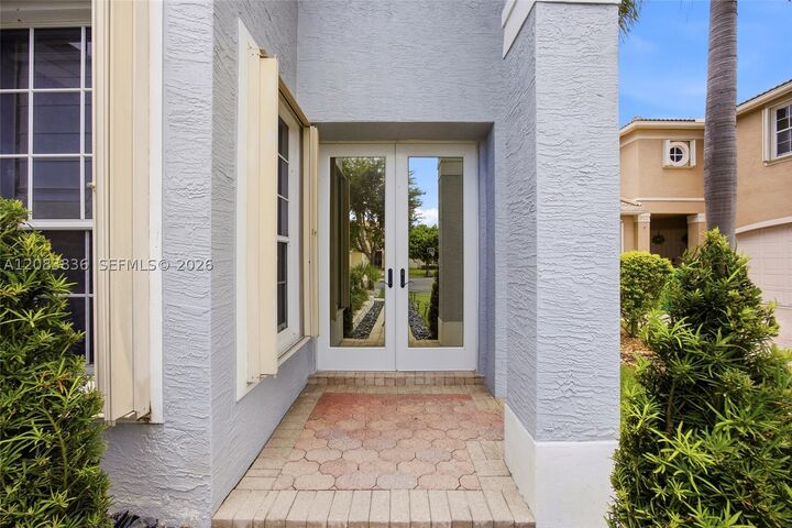 Property Photo:  2576 SW 158th Ave  FL 33027 