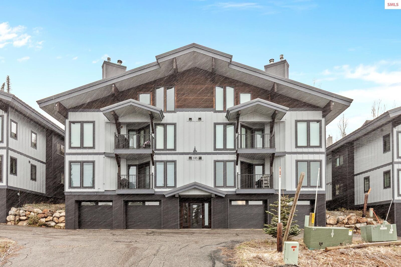 Property Photo:  185 Crystal Springs Rd  ID 83864 