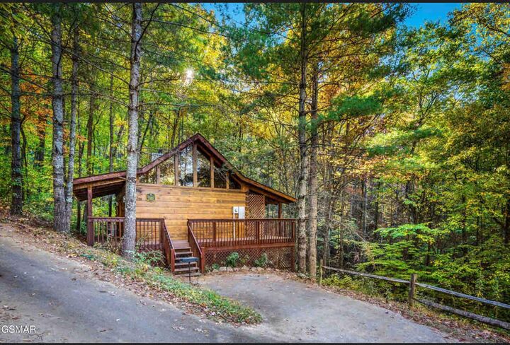Property Photo: 3289 Twin Mountain Way TN 37863