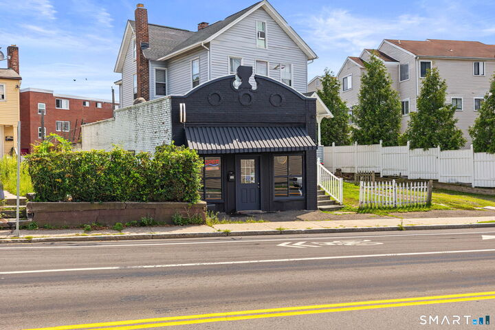 Property Photo:  12 Fort Point Street  CT 06855 