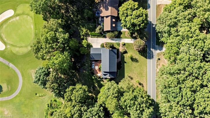 Property Photo: 5001 Edinborough Road NC 27406