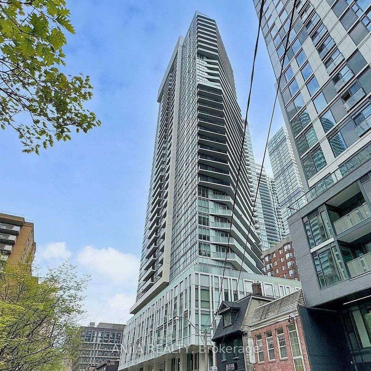 Property Photo:  77 Mutual Street 206  ON M5B 0E5 