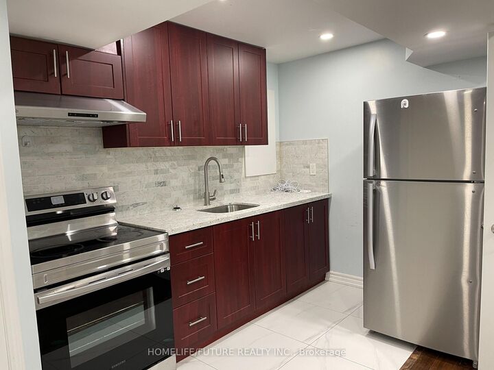 Property Photo:  118 Raponi Circle Bsmt  ON M1X 2C7 
