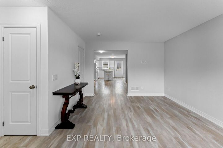 Property Photo:  7768 Ascot Circle 86  ON L2H 3P9 