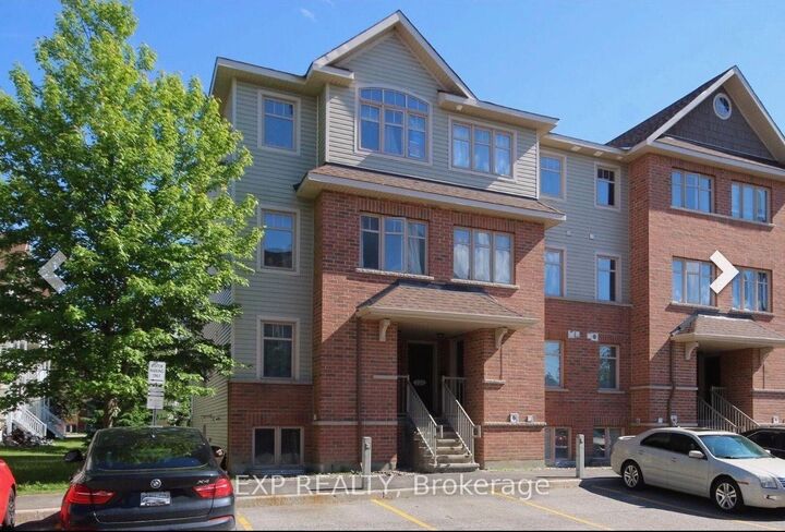 Property Photo:  526 Reardon Private  ON K1V 2L1 