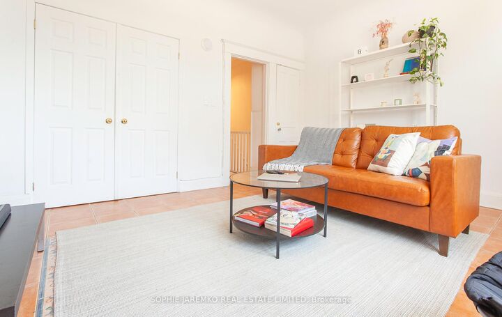 Property Photo:  2102A Dundas Street W  ON M6R 1W9 